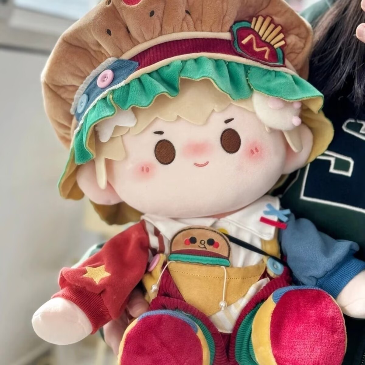 Muñeco de peluche de 40 cm de  - Baby Food Restaurant reseña y precio